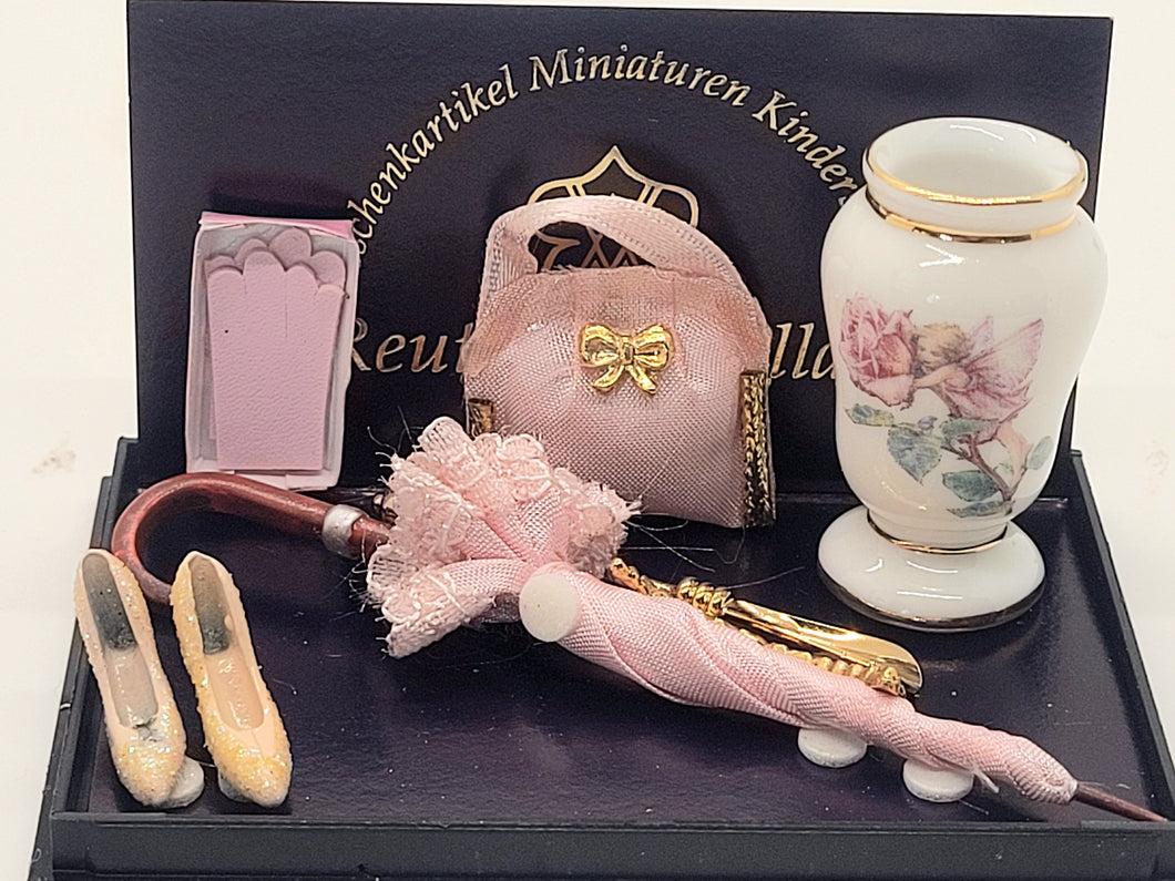 Dollhouse Miniature ~ Reutter Porcelain 7pc Ladies Room Set