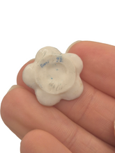 Load image into Gallery viewer, Ron Benson – Flower Porcelain Paint with Handpainted Flowers
