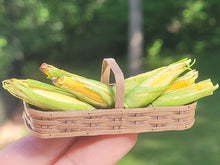 Load image into Gallery viewer, Corn in Al Chandronnait Basket
