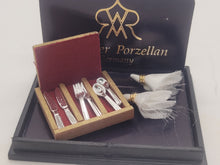 Load image into Gallery viewer, Dollhouse Miniature ~ 1:12 Scale, Silverware Box with Two Napkins, by Reutter Porcelain
