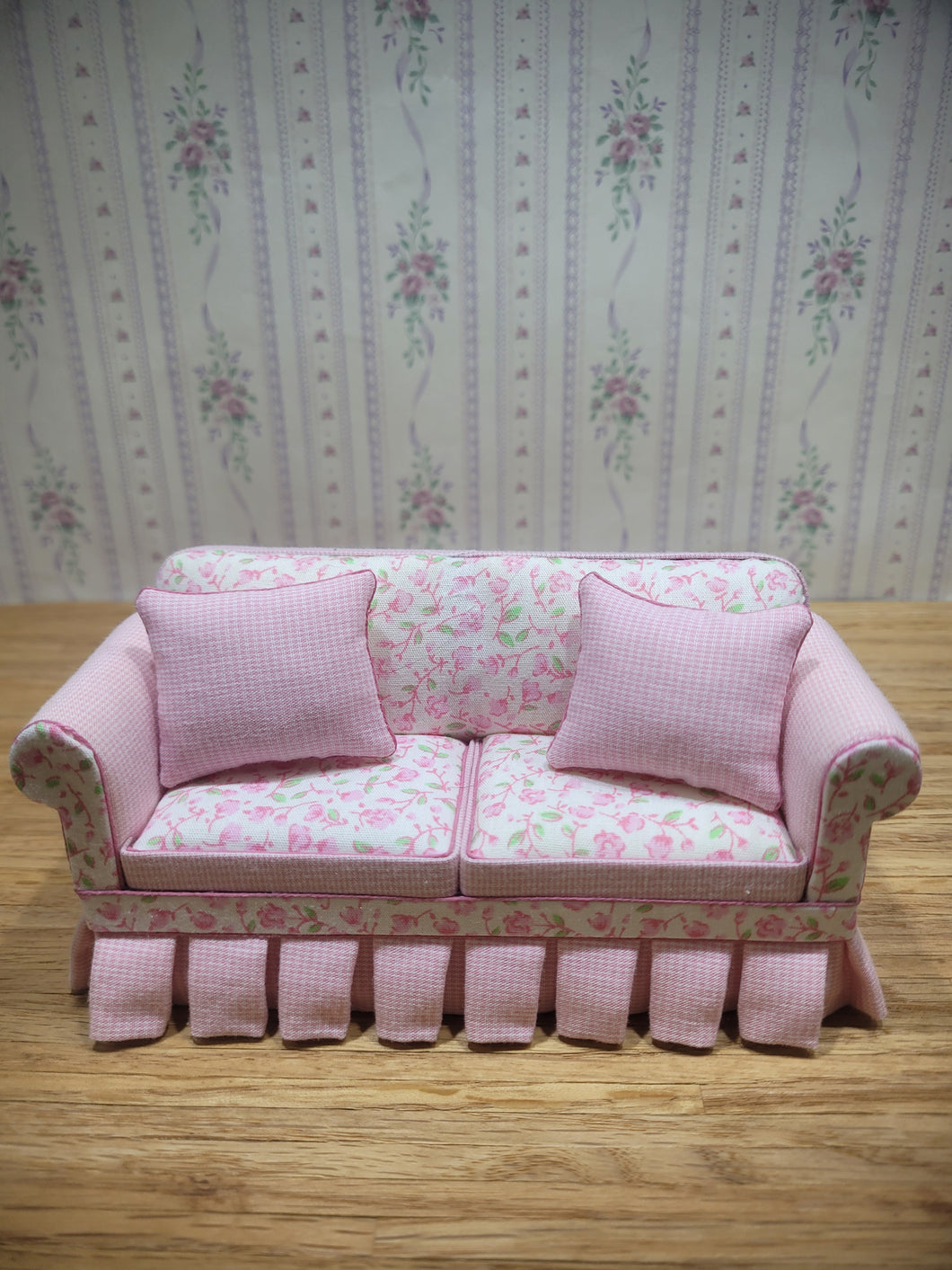 Pink Rose and Gingham Couch with Skirt and 2 Pillows
