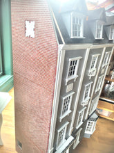 Load image into Gallery viewer, Front-Opening 14 Room English Townhouse
