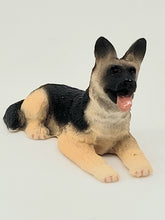 Load image into Gallery viewer, Dollhouse Miniature ~ 1/2&quot; Scale, German Shepherd Dog
