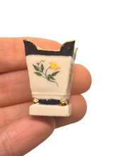 Load image into Gallery viewer, Ron Benson – Handpainted Porcelain Planter
