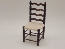 Load image into Gallery viewer, Desk and White Chair Set
