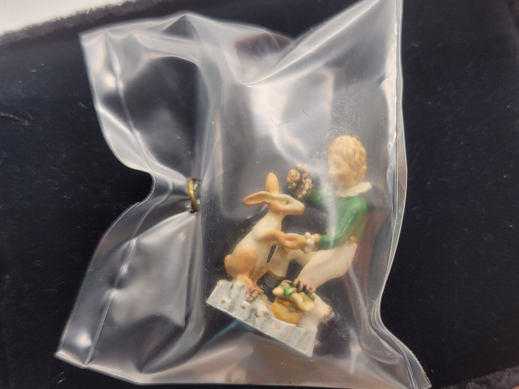 Olszewski Special Treat – Rabbit and Woman Dancing
