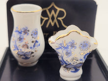 Load image into Gallery viewer, Dollhouse Miniature ~ 1:12 Scale, Blue Pattern Flower Vases Set by Reutter Porcelain
