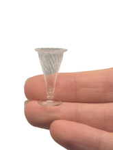 Load image into Gallery viewer, Glass Craft – Clear Vase with Inlaid Twist Design
