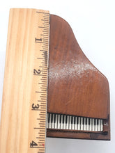 Load image into Gallery viewer, Dollhouse Miniature ~ 1:24 Scale, Shiny Upright Grand Piano
