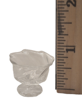 Load image into Gallery viewer, Glass Craft – Handblown Wavy Clear Glass Fruit Bowl or Decorative Dish

