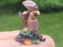 Load image into Gallery viewer, 2 Birds on Stump
