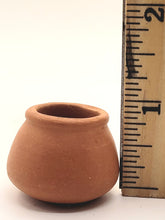 Load image into Gallery viewer, Dollhouse Miniature ~ 1:12 Scale, 5pc Terracotta Pot Set
