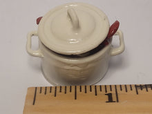 Load image into Gallery viewer, Lobsters in Pot with Lemon
