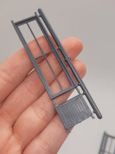 Load image into Gallery viewer, Dollhouse Miniature ~ 1:48 Scale, Storefront Single Window #3735
