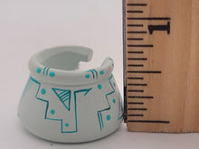 Load image into Gallery viewer, Dollhouse Miniature ~ 1:12 Scale, 3pc Painted Vase Set
