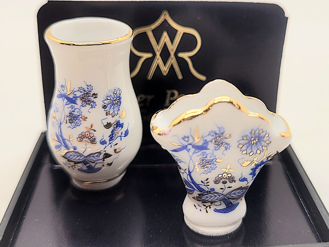 Dollhouse Miniature ~ 1:12 Scale, Blue Pattern Flower Vases Set by Reutter Porcelain