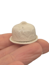 Load image into Gallery viewer, Janice Crawley – Porcelain White Porcelain Cake Serving Dish or Cheese Dome
