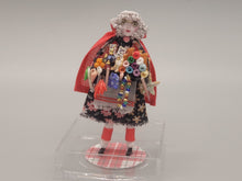 Load image into Gallery viewer, 1¾&quot; Peddler Doll – by Cheryl Warder
