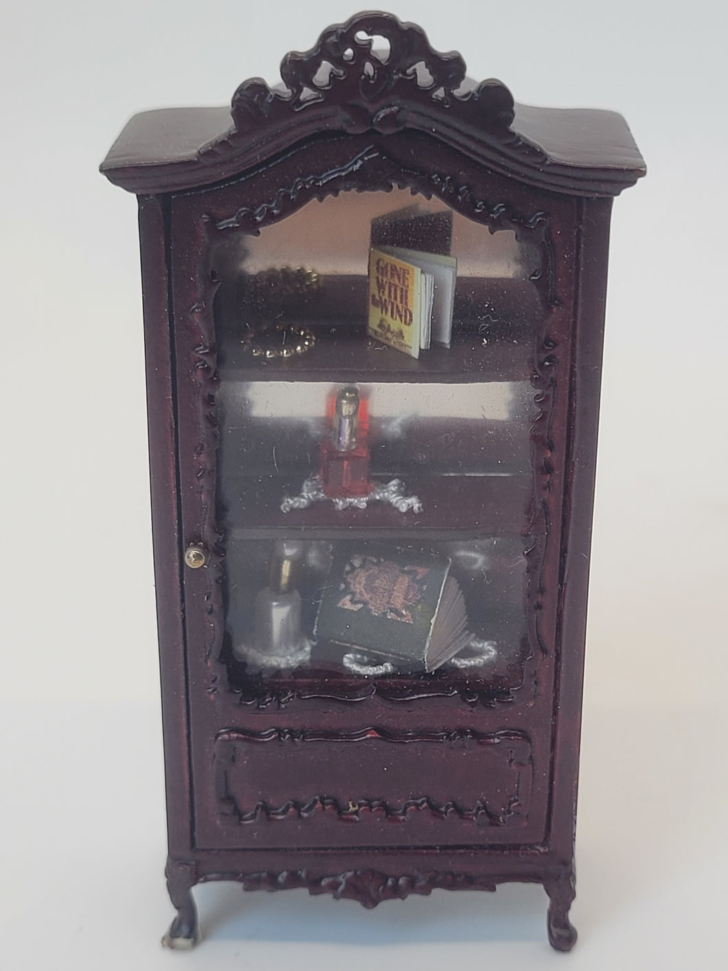 Mahogany Bespaq Decorated Curio Cabinet