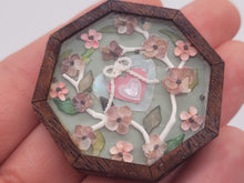 Load image into Gallery viewer, 1½&quot; Sailor&#39;s Valentine – Rope Branches and Flowers with Center Heart - by Pam Friend
