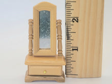 Load image into Gallery viewer, Dollhouse Miniature ~ 1:24 Scale, Handmade 5 Piece Oak Bedroom Set
