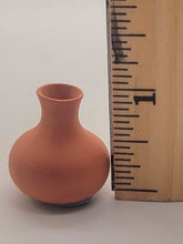 Load image into Gallery viewer, Dollhouse Miniature ~ 1:12 Scale, Various Terracotta Pots 4pc
