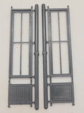 Load image into Gallery viewer, Dollhouse Miniature ~ 1:48 Scale, Storefront Single Window #3735
