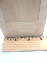 Load image into Gallery viewer, Dollhouse Miniature ~ 1:24 Scale, Un-Painted Wooden Mantle
