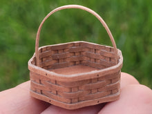Load image into Gallery viewer, Al Chandronnait – Hexagon Woven Basket with Handle
