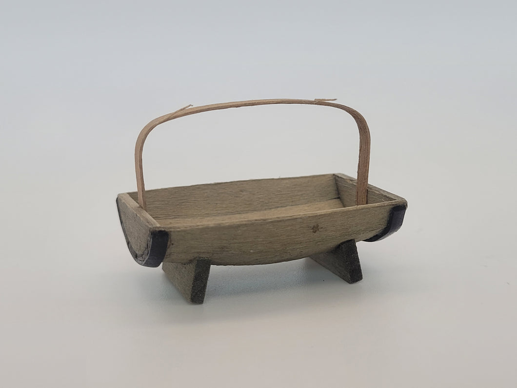 Green Basket with Handle and Stands - Al Chandronnait