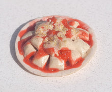 Load image into Gallery viewer, Ravioli on Plate

