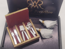 Load image into Gallery viewer, Dollhouse Miniature ~ 1:12 Scale, Silverware Box with Two Napkins, by Reutter Porcelain

