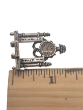 Load image into Gallery viewer, Jeanetta Kendall - Decorative Metal Clock
