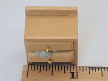 Load image into Gallery viewer, Dollhouse Miniature ~ 1:24 Scale, Handmade 5 Piece Oak Bedroom Set
