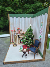 Load image into Gallery viewer, Corner Christmas Roombox Diorama *Pre-Owned*
