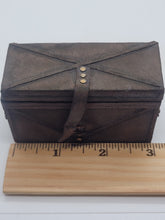 Load image into Gallery viewer, Dollhouse Miniature ~ 1:12 Scale, Leather Chest with Southwest Accessories Inside
