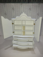 Load image into Gallery viewer, White JBM Dutch Baby House
