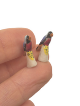Load image into Gallery viewer, Ron Benson – Porcelain Pair of Birds on Stands
