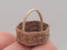 Load image into Gallery viewer, Al Chandronnait – Hexagon Basket with Handle
