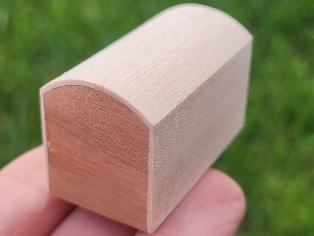 Al Chandronnait – Wooden Fixed Closed Chest