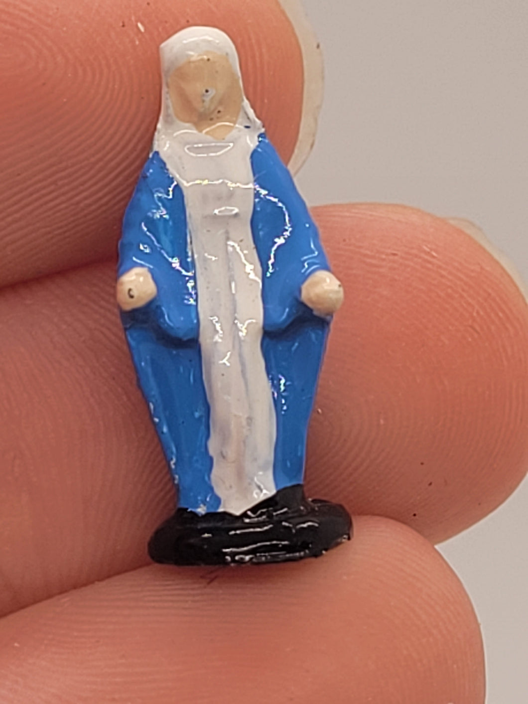 Dollhouse Miniature ~ 1:12 Scale, Metal Painted Mother Mary Statue