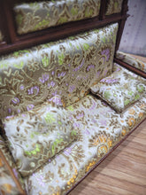 Load image into Gallery viewer, Fancy Asian Floral Golden Designed Bench
