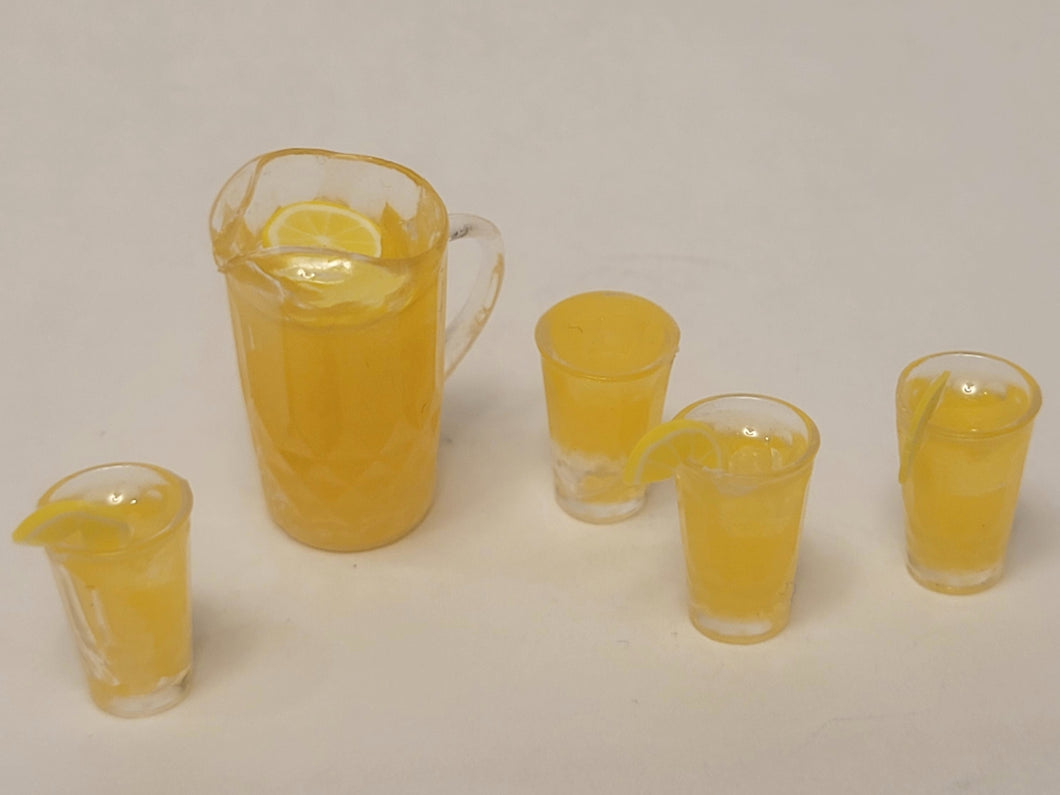 Lemonade in Pitcher with 4 Glasses