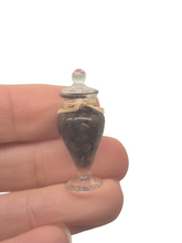 Load image into Gallery viewer, Anne Caesar – Glass Jar w/ Assorted Pebbles Decorative Jar

