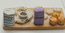 Load image into Gallery viewer, English Scone Prep Board - Made in England
