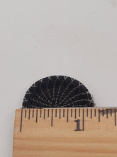 Load image into Gallery viewer, Dollhouse Miniature ~ 1:12 Scale, Black Horse Hair Tray
