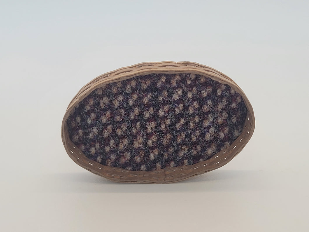 Al Chandronnait – Pet Bed with Basket