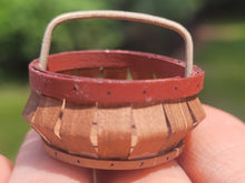 Load image into Gallery viewer, Al Chandronnait – Round Basket with Handle (#29)
