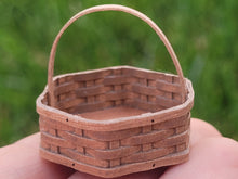 Load image into Gallery viewer, Al Chandronnait – Hexagon Woven Basket with Handle
