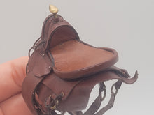 Load image into Gallery viewer, Nantasy Fantasy Leather Saddle - Large
